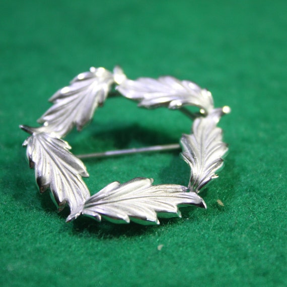 Vintage Carl Art sterling silver oak leaf brooch … - image 2