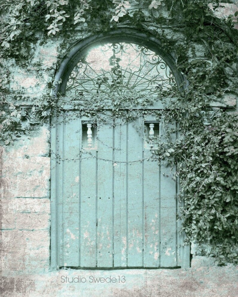 Verweerde blauwe Cottage-deur fotografie, blauwe deur foto, architectuur, rustieke Shabby Aqua Cottage deur print, boerderij oude blauwe deur kunst afbeelding 1