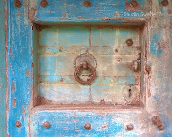 Blue Relic- Door Art, Old Door Architecture Photo, Rustic Blue Farmhouse Art, Primitieve Cottage Art, Landelijk, Verweerde Peeling Paint Print