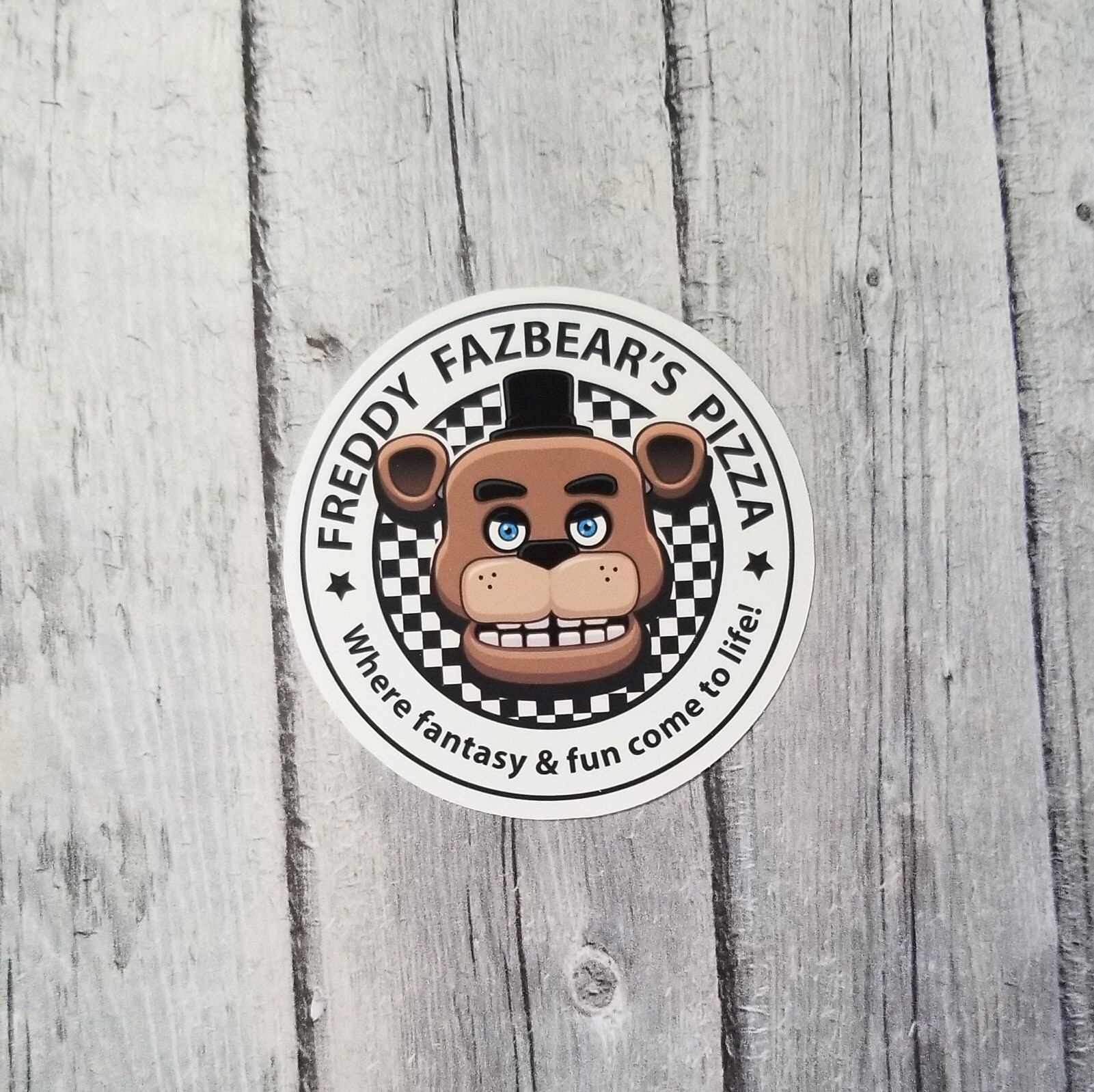 Five Nights at Freddy's: Freddy Fazbear die-cut Sticker 