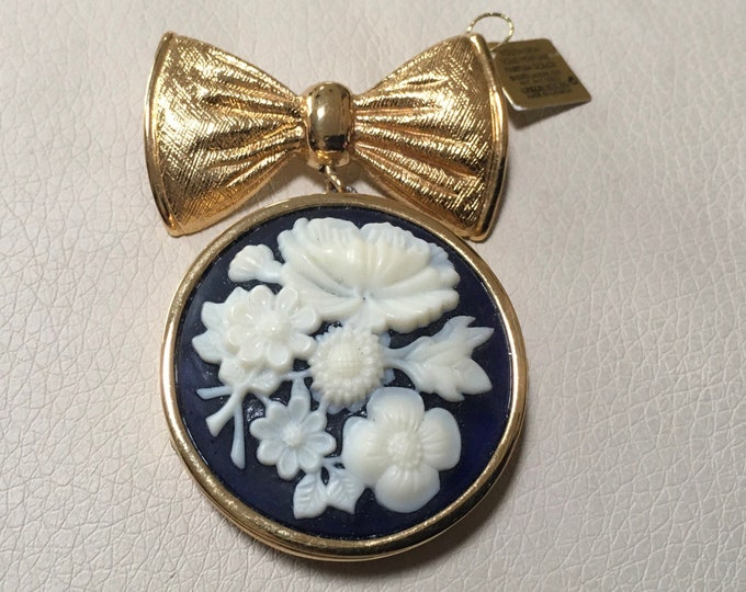 Estée Lauder Youth Dew Brooch