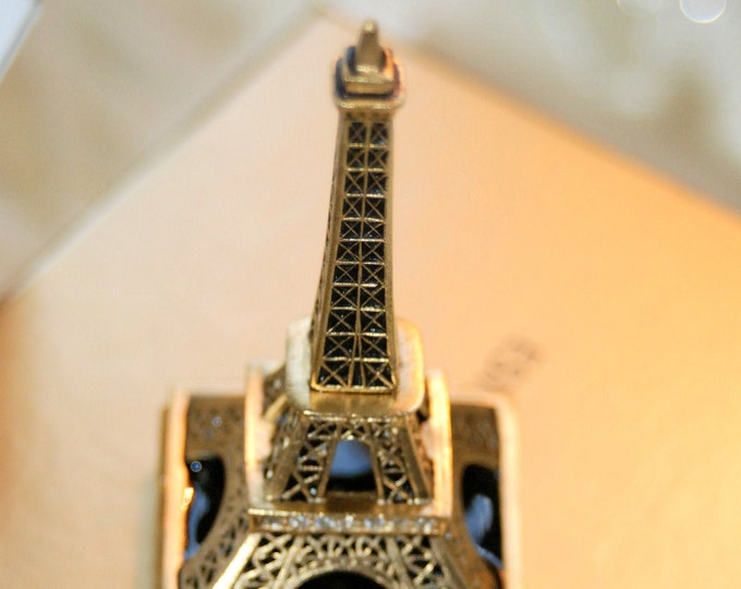 Estee Lauder Beyond Paradise Eiffel Tower
