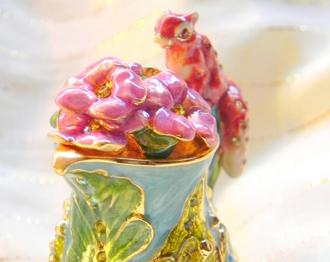 Estee Lauder Magical Pitcher