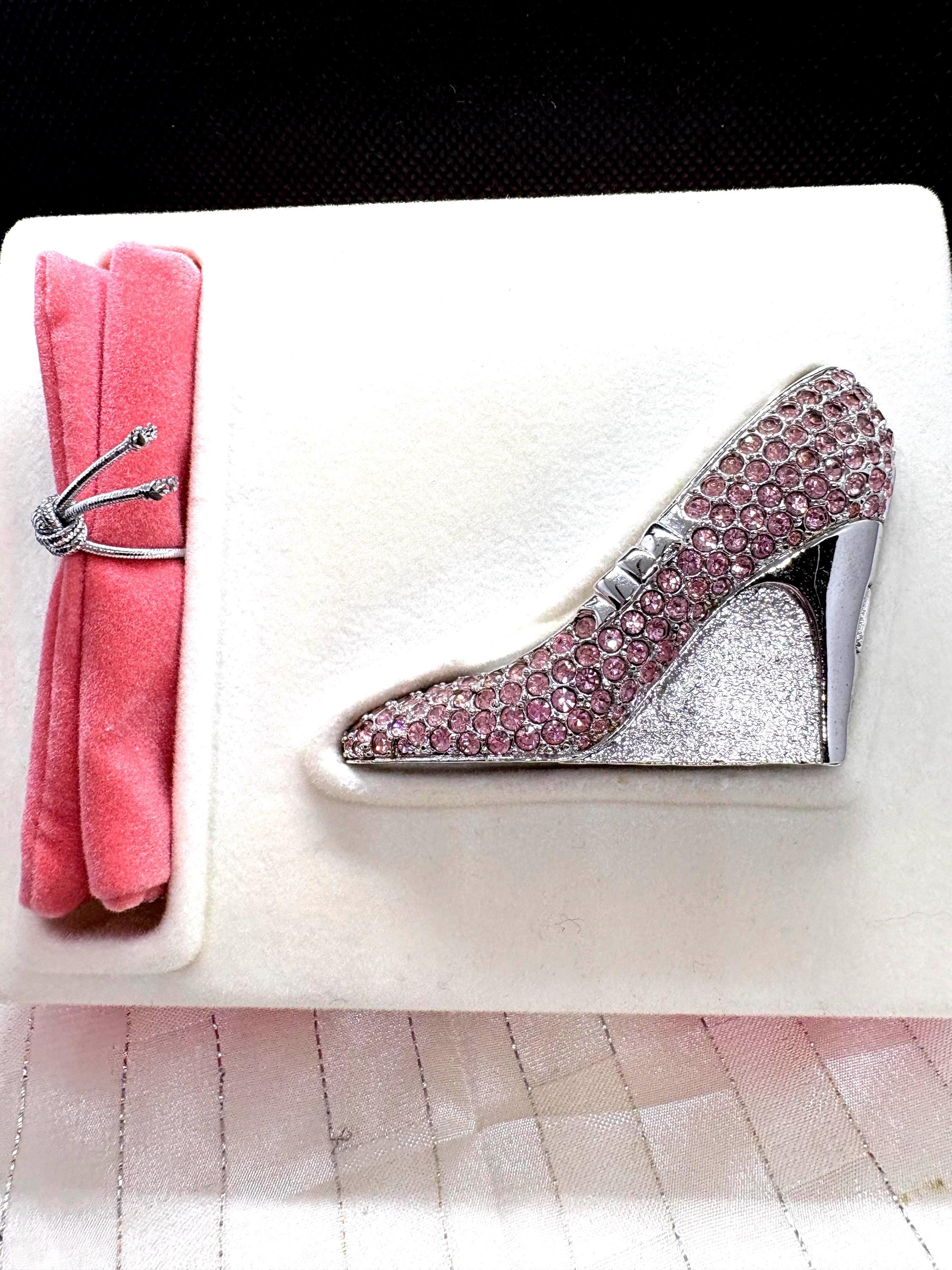 Estée Lauder Pink Glass Slipper Compact: Pleasures Solid Perfume and free Crystal Keyring