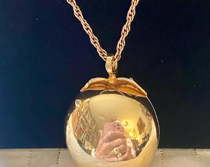 Lovely PRECIOUS APPLE  by Estée Lauder circa 1976 originally filled with Azuree