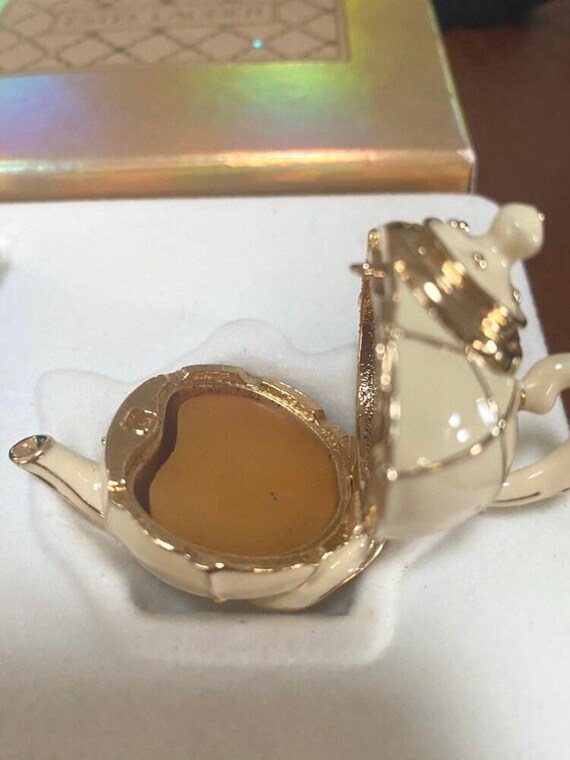 エスティ ローダー ソリッド パフューム コンパクト ティーポット