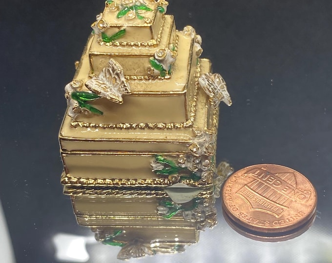 Estee Lauder WEDDING CAKE M.I.B.B. or Unboxed