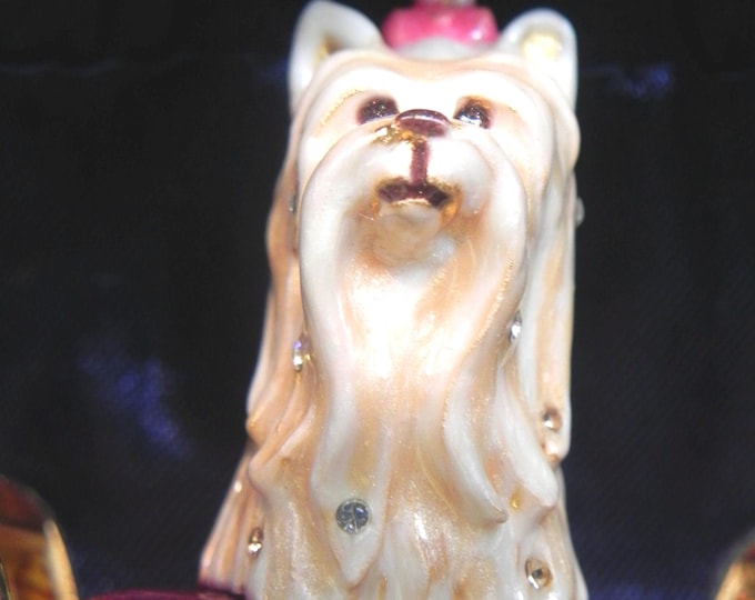 PAMPERED PUP by Jay Strongwater with Pleasures