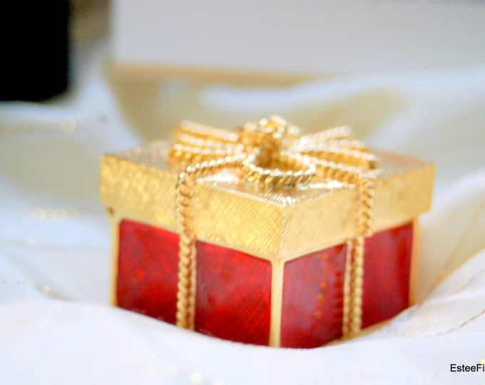 Lovely Estee Lauder GOLDEN GIFT BOX - in original gift box or empty with no box - U choose!  Great stocking stuffer!