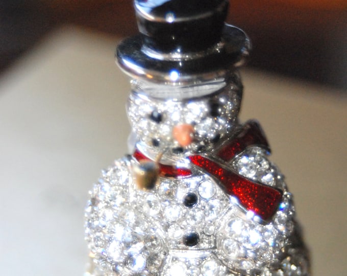 RARE Estee Lauder SPARKLING SNOWMAN solid perfume collectible full of original "Beautiful" perfume.