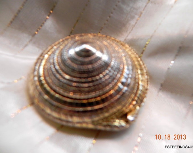 AMAZING!  1971 exquisite Estee Lauder Sea Shell/seashell  (often called snail shell)