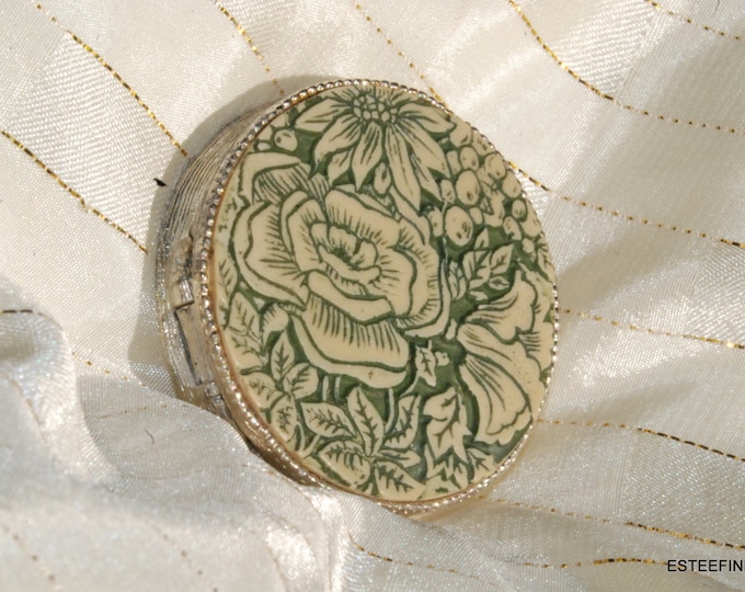 RARE vintage Estee Lauder "Country Flower" circa 1976 - Excellent used condition!