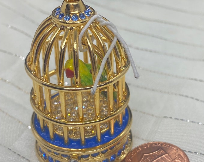 Estée Lauder Private Collection Beyond Paradise Solid Perfume GILDED BIRD CAGE