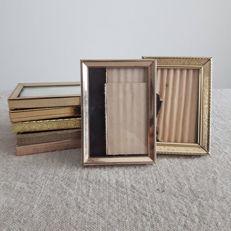 2 1 4 X 3 Gold Metal Picture Frames Wallet Image 0