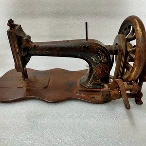 Antique Singer Sewing Machine Old Singer Medium (13,13K) Sewing Machine Need Restoration Original Singer Sewing Machine
