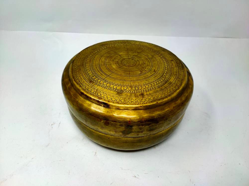 Brass eteched roti/chapati/Indian Bread Box with lid - 1 Set and tong ...