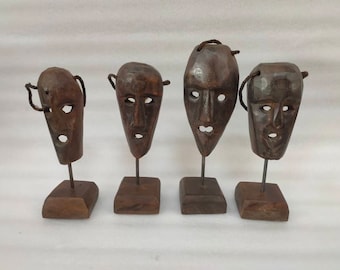 Máscara de madera de aspecto antiguo, máscara de madera hecha a mano, máscara antigua en miniatura, máscara tallada a mano, máscara de decoración de madera india, máscara de decoración de madera de 4 piezas