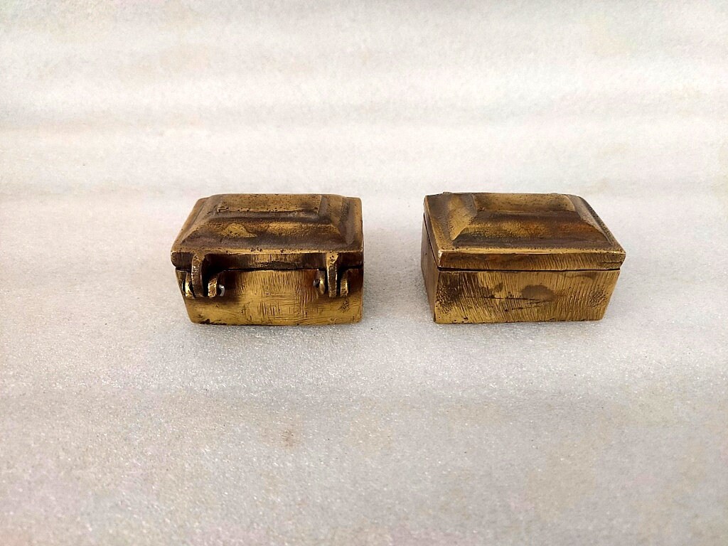 Antique Look Brass Box Old Snuff Box Unique Victorian Betel Nut Box ...