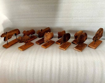 Antica figura di legno Nandi vecchia figura giocattolo di legno Nandi dipinta a mano Nandi statua statuetta figurina indiana cerimoniale Nandi giocattolo mucca 10 pc