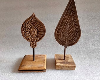 Molde antiguo de madera para galletas con soporte, antiguo y fino, tallado a mano, con forma de hoja única, para decoración india del hogar, 2 piezas