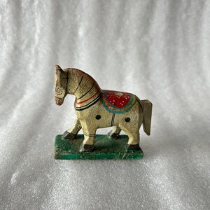 高級彫刻木製馬像、古い芸術作品、動物彫刻、馬好きへのギフト、装飾馬