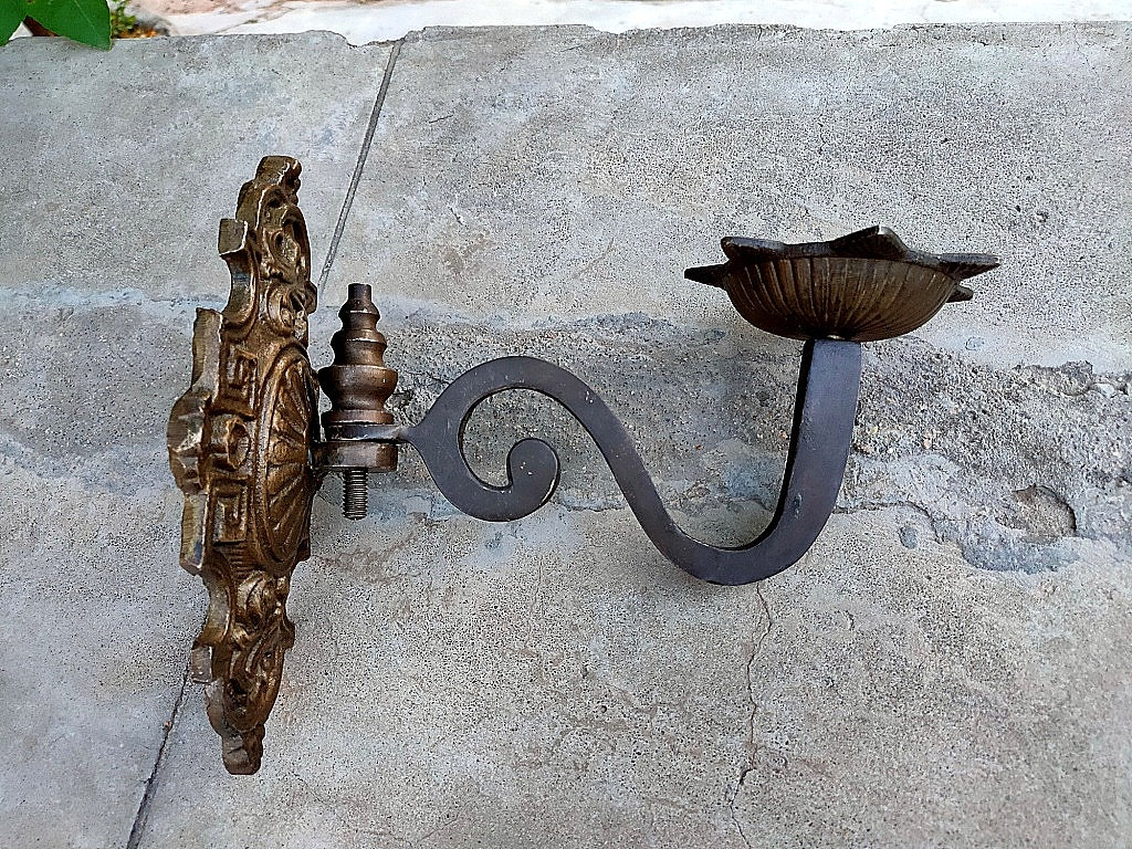 Vintage Brass Wall Oil Lamp Old Floral Carved Oil Lamp Wall Fix Victorian Oil Lamp Diya 180