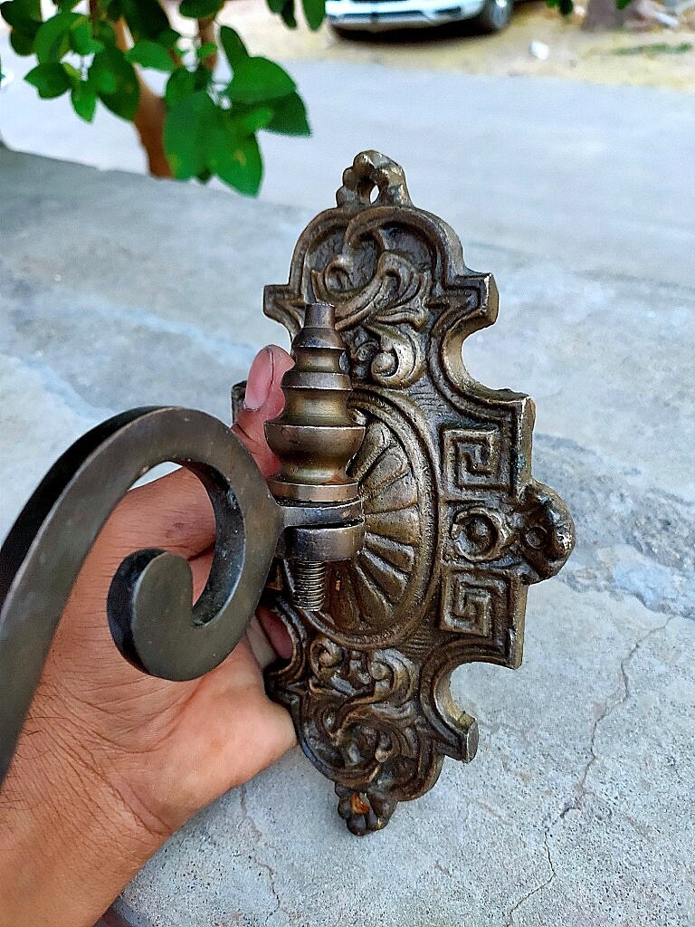 Vintage Brass Wall Oil Lamp Old Floral Carved Oil Lamp Wall Fix Victorian Oil Lamp Diya 180