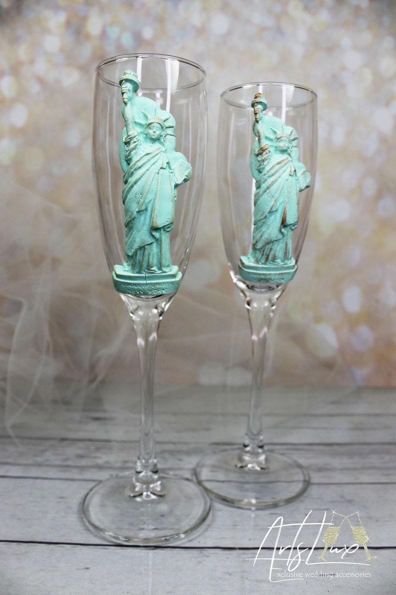 Statue of Liberty champagne glassesWedding toasting Etsy