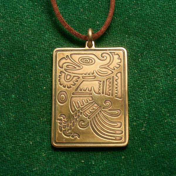 Pendentif en laiton maya, collier d'oiseau maya, bijoux mayas, bijoux en métal faits à la main