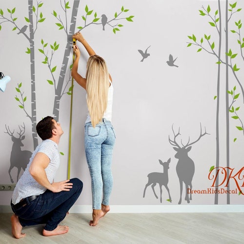 Décalcomanie murale forêt bouleau, stickers muraux chambre de bébé, décalcomanie murale salon, décoration murale chambre d'enfant bois oiseaux cerfs-DK256