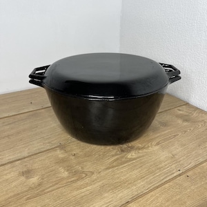 AGA 907005 Cast Iron Dutch Oven Casserole Pot Lid Black Enamel Cookware 6 Litres