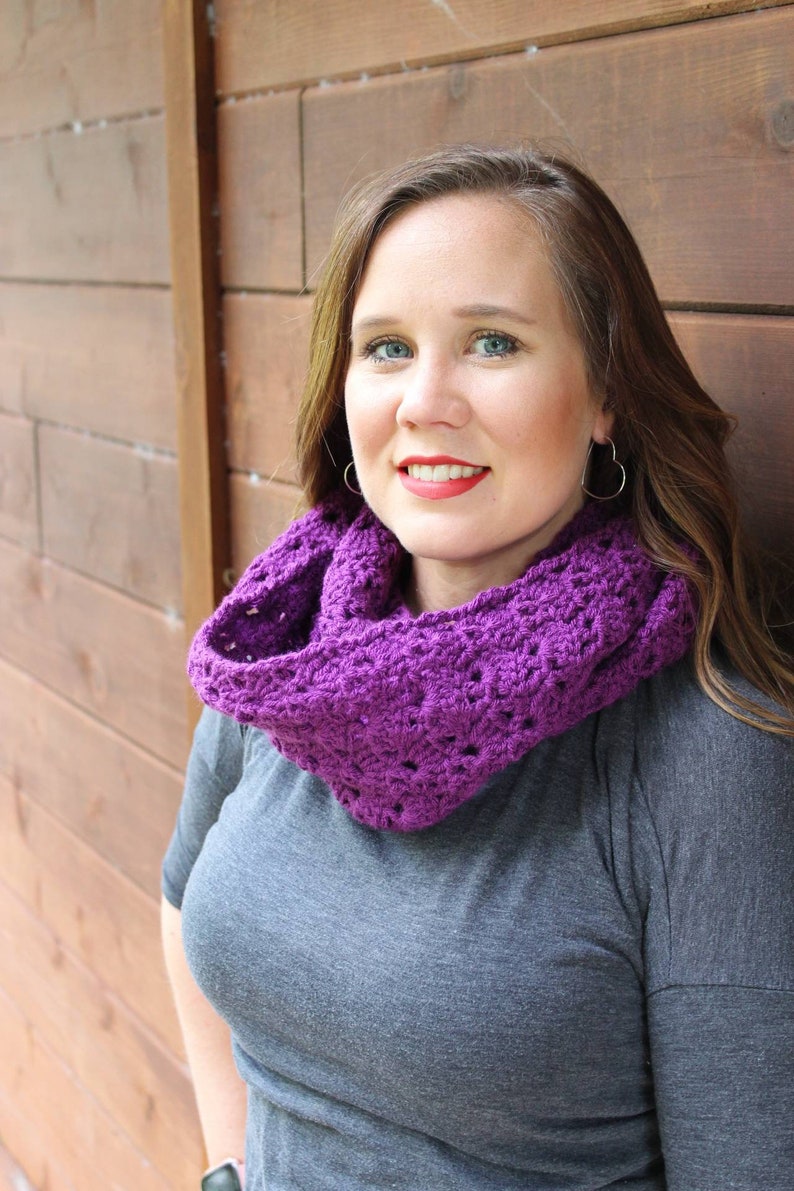 Infinity Scarf Crochet Pattern, Sarah Scarf, Instant Download image 4