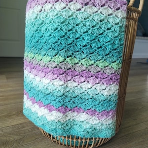 PDF Crochet Baby Blanket Pattern – Sadie Fantail Stitch Blanket – Modern Textured Baby Afghan Pattern
