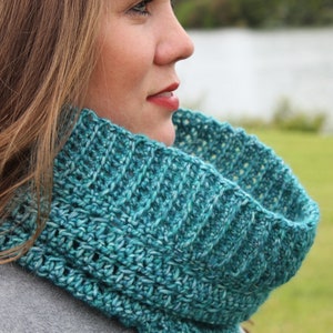 Crochet Cowl Pattern, Rory Cowl, Instant Download image 3