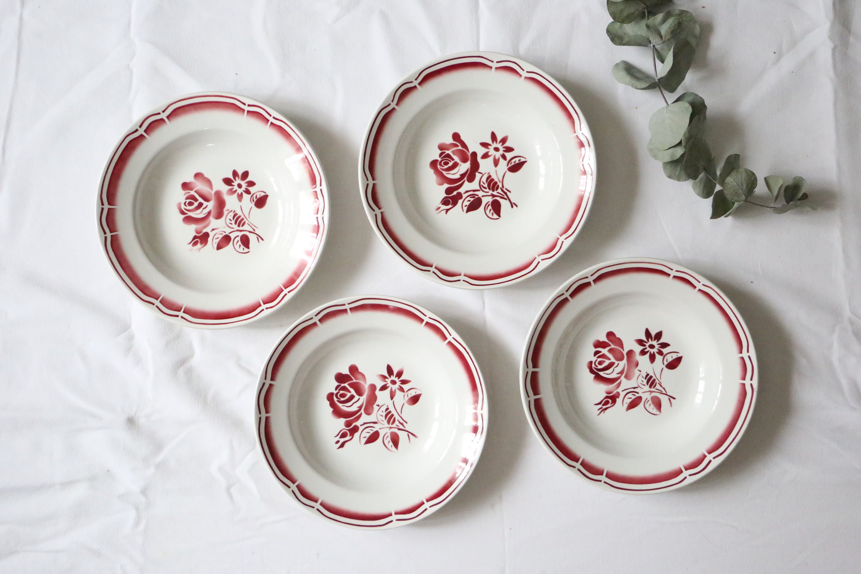 Set de 4 Assiettes Creuses Badonviller, Rouge, Vintage Français, Authentique, Rare, Campagne