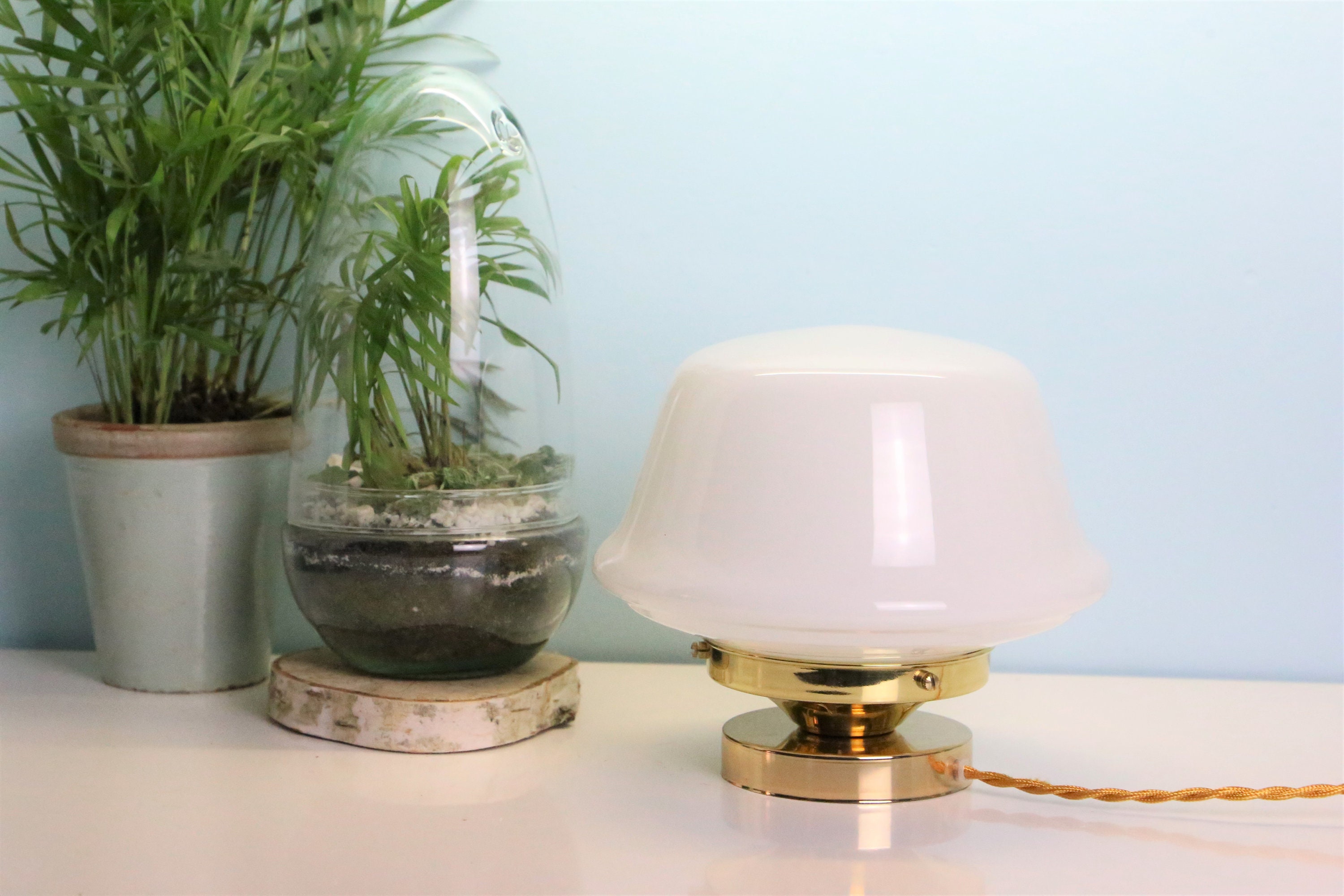 Jolie Lampe à Poser Vintage, Globe Opaline Blanc