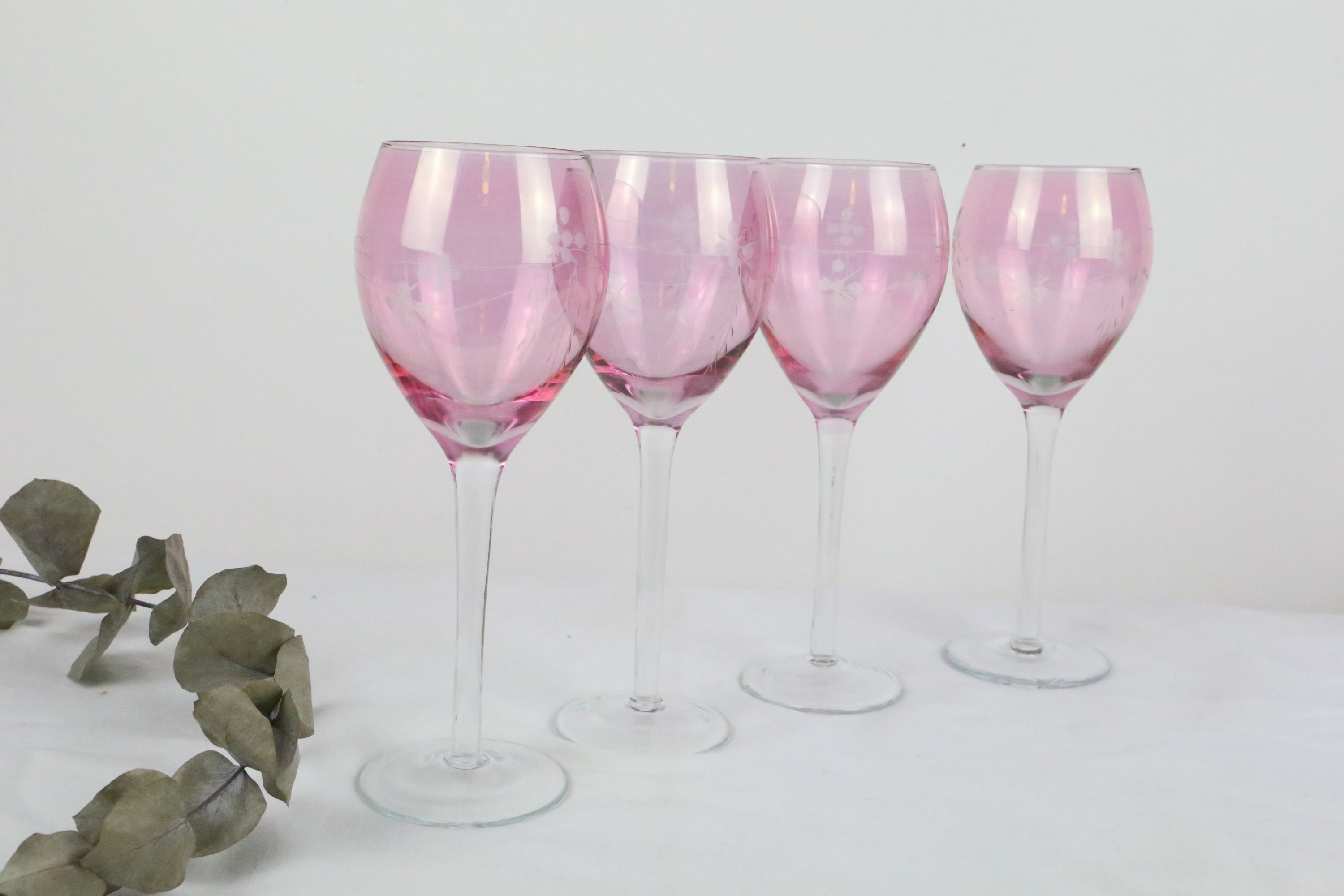 Ensemble de 4 Verre à Vin en Rose et Gravé, Vintage