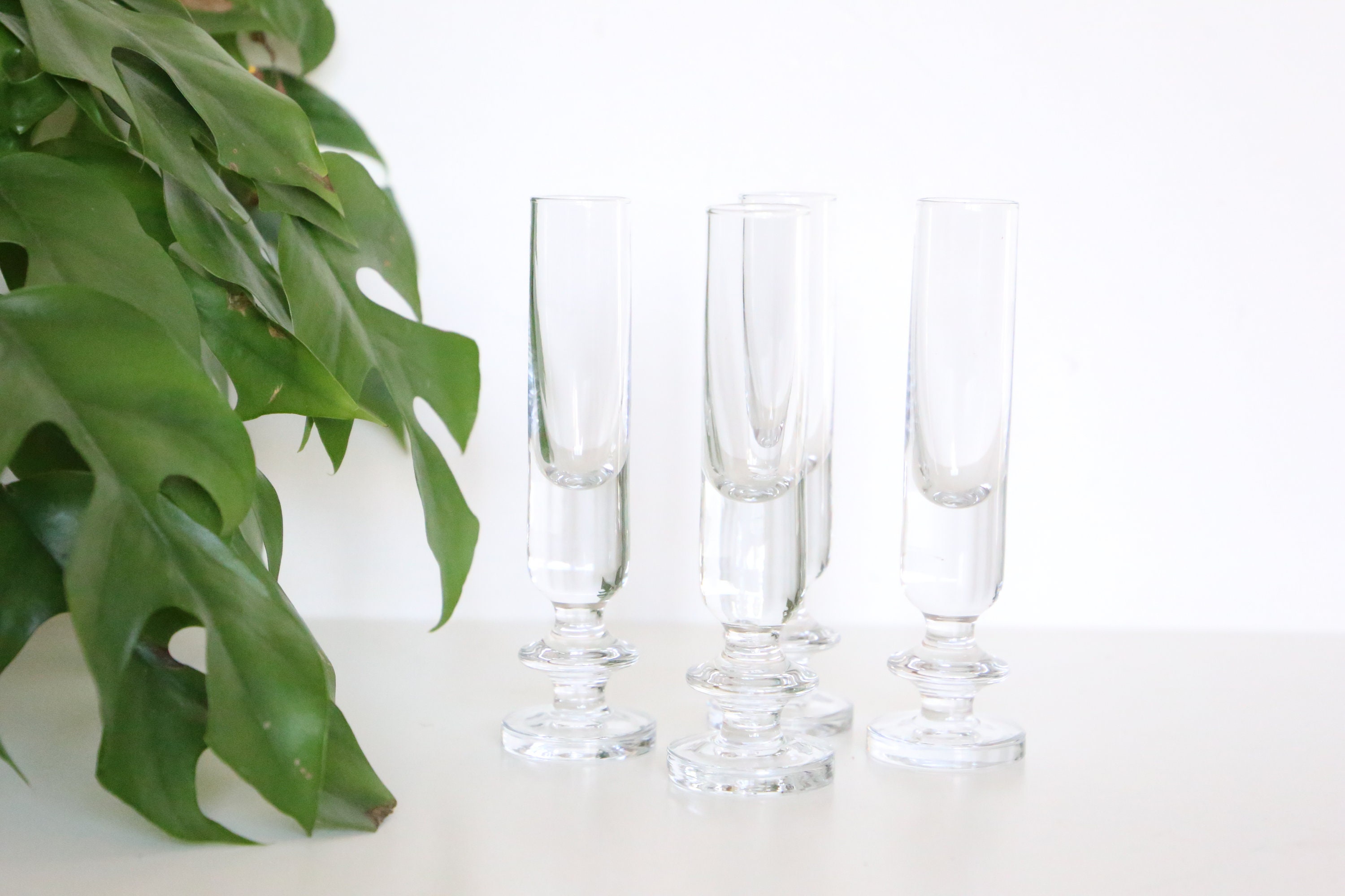 Lot de 4 Verres Haut à Liqueur en Verre Épais, Vintage