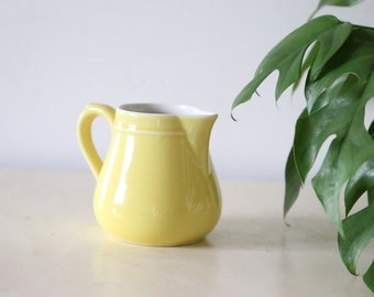 Pretty yellow ceramic creamer, small milk jugs, vintage, France, 1950