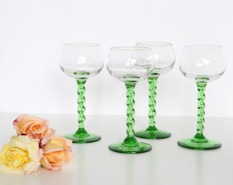 Set mit 4 Weißweingläsern, grüner Stiel, französisch, Vintage