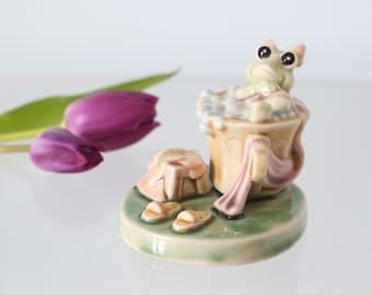 Albert Kessler enameled ceramic frog figurine, USA, 1970, vintage