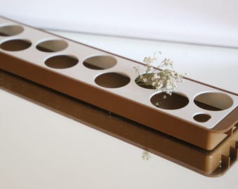 Vintage egg storage