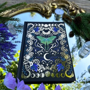 Magical goild foil high quality luna moth A5 Journal hardcover Book with 160 Pages Perfect for journaling and writing Bild 9