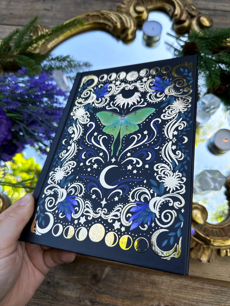 Magical goild foil high quality luna moth A5 Journal hardcover Book with 160 Pages Perfect for journaling and writing Bild 8