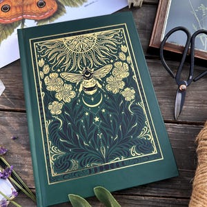 Zauberhaftes und hochwertiges Goldfolien Bienenkönigin Tagebuch im A5-Hardcover-Format mit 160 Seiten! Perfekt zum Journaling und Schreiben!