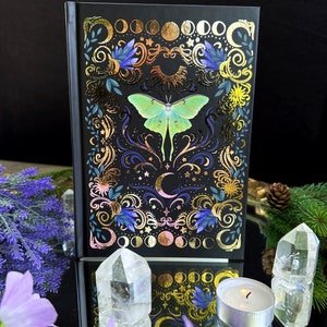 Magical goild foil high quality luna moth A5 Journal hardcover Book with 160 Pages Perfect for journaling and writing Bild 3