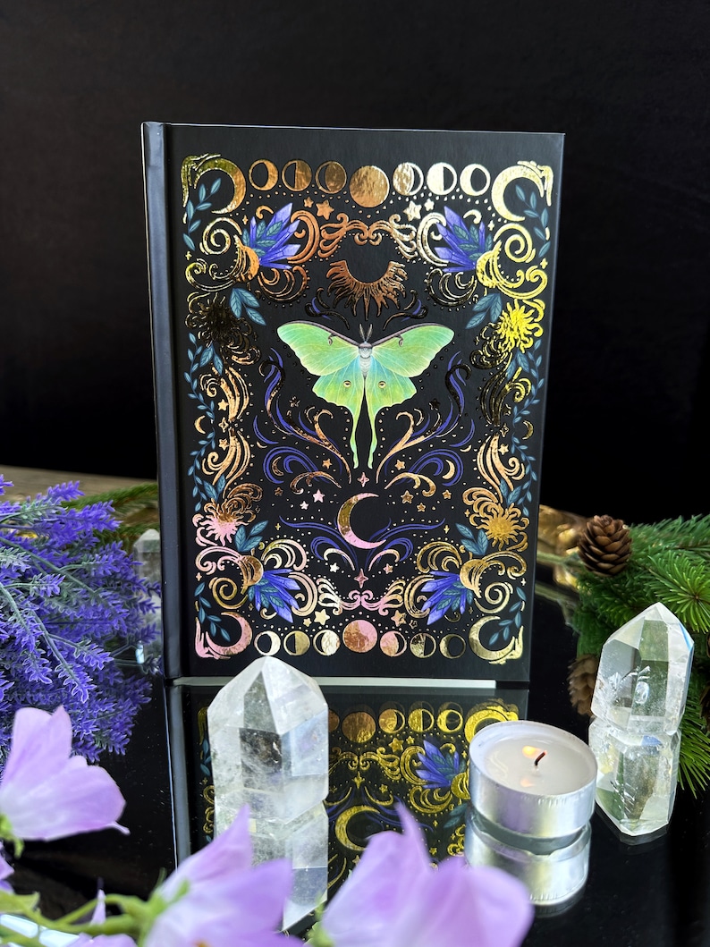 Magical goild foil high quality luna moth A5 Journal hardcover Book with 160 Pages Perfect for journaling and writing Bild 3