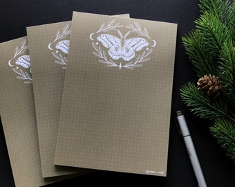 Note pad A5 -50 Sheets- white moth --&gt; Pixie Cold Design
