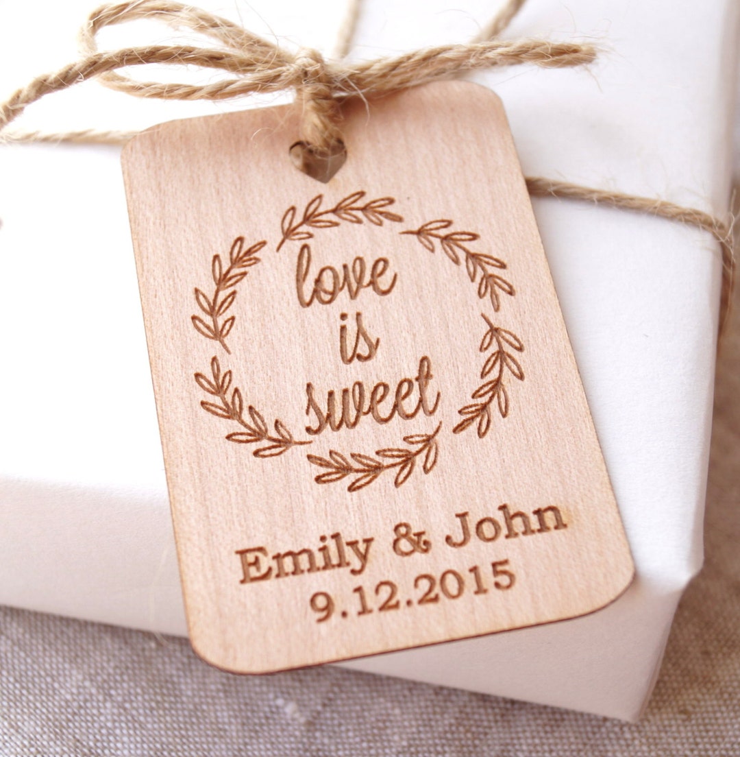 100 Cartellini Personalizzati 'Love Is Sweet' Per Bomboniere E Regali: Etichette In Carta Verde Mare, 5,7x2 Cm - 2