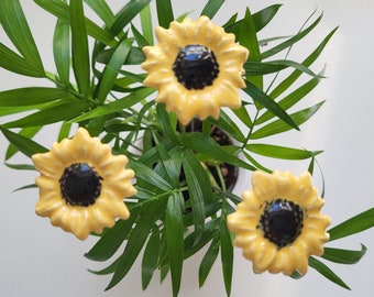 3 ceramic sunflowers, yellow approx. 3.00 cm from SylBer-Ceramics from Markkleeberg